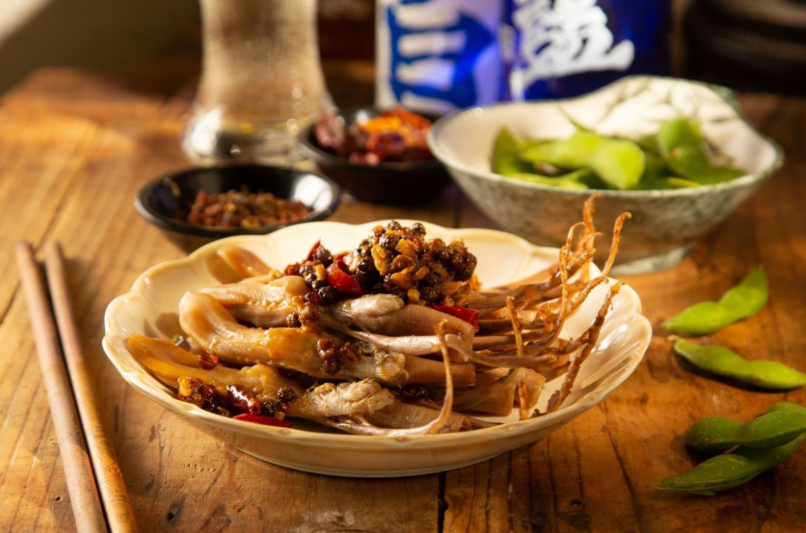 麻辣鴨舌