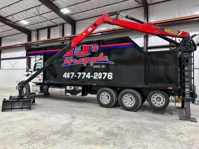 Yard Debris Pickup Grapple Truck Service Apopka and Orlando Florida