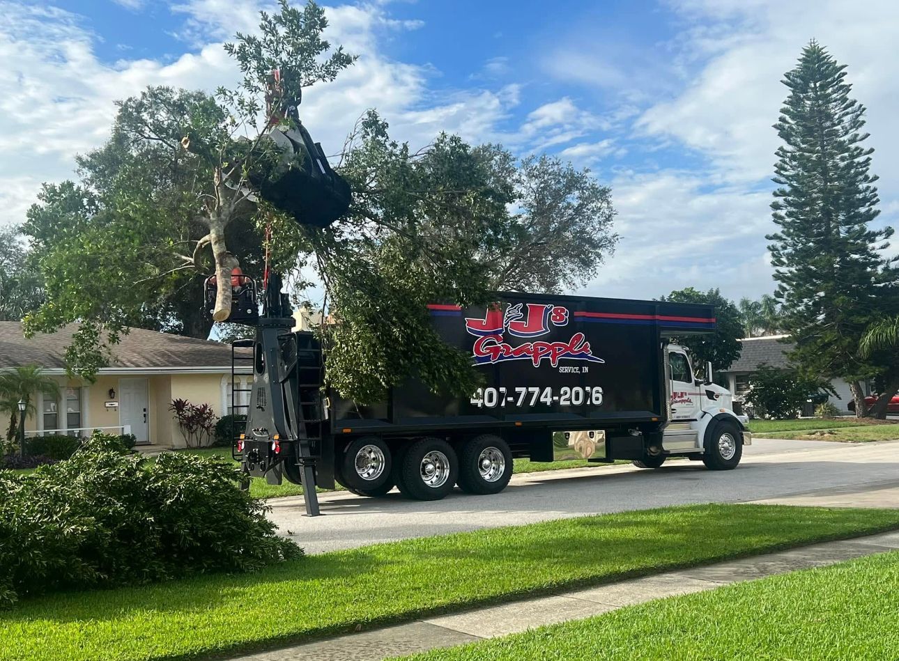 Grapple Truck Service Eustis FL