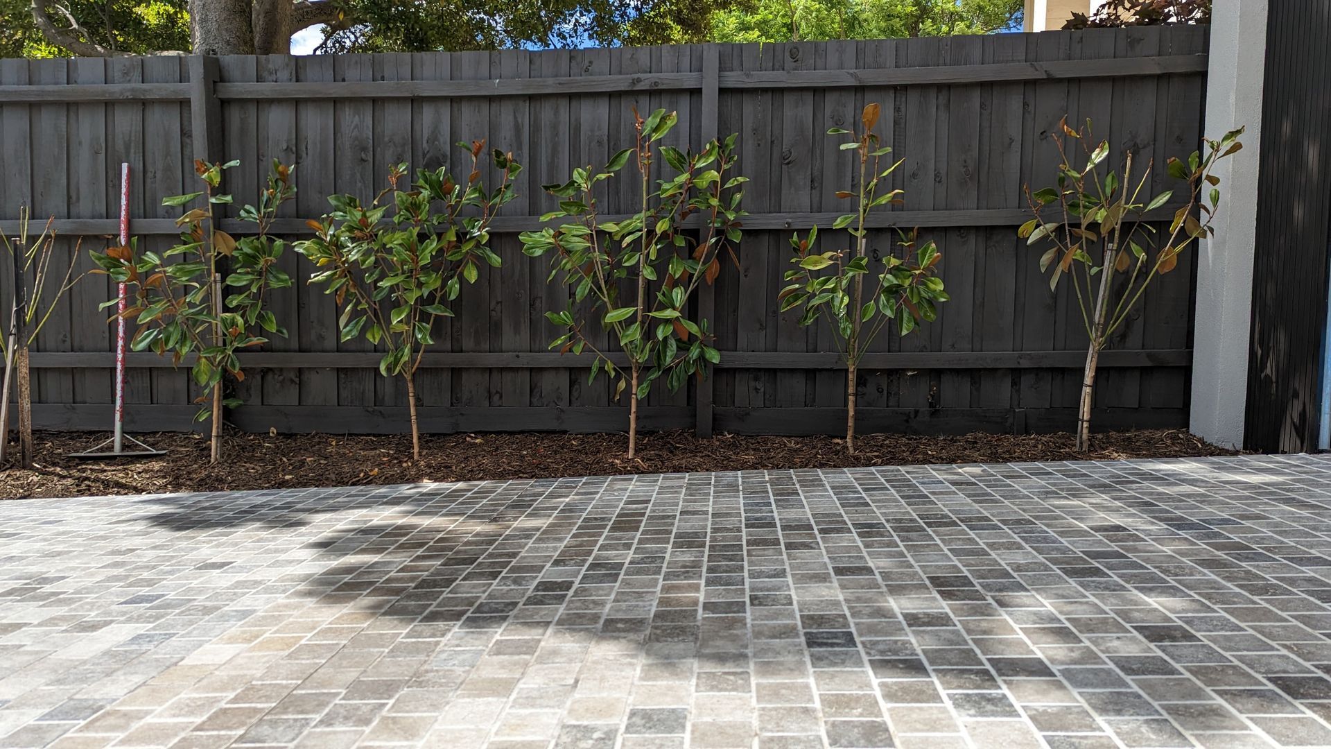 Cobblestones Gallery 12