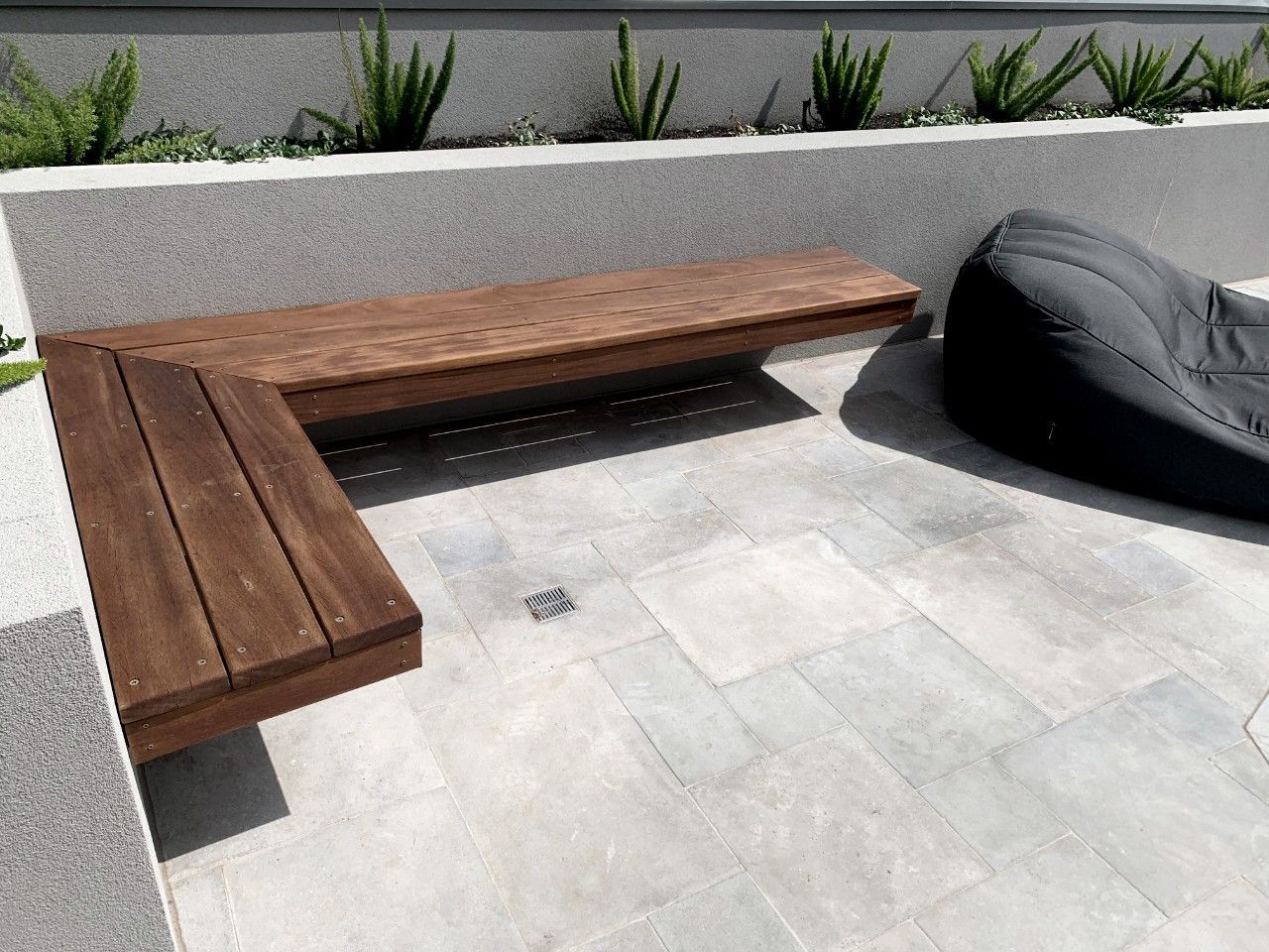 Cirrus (Sandblasted) - Great Foundation