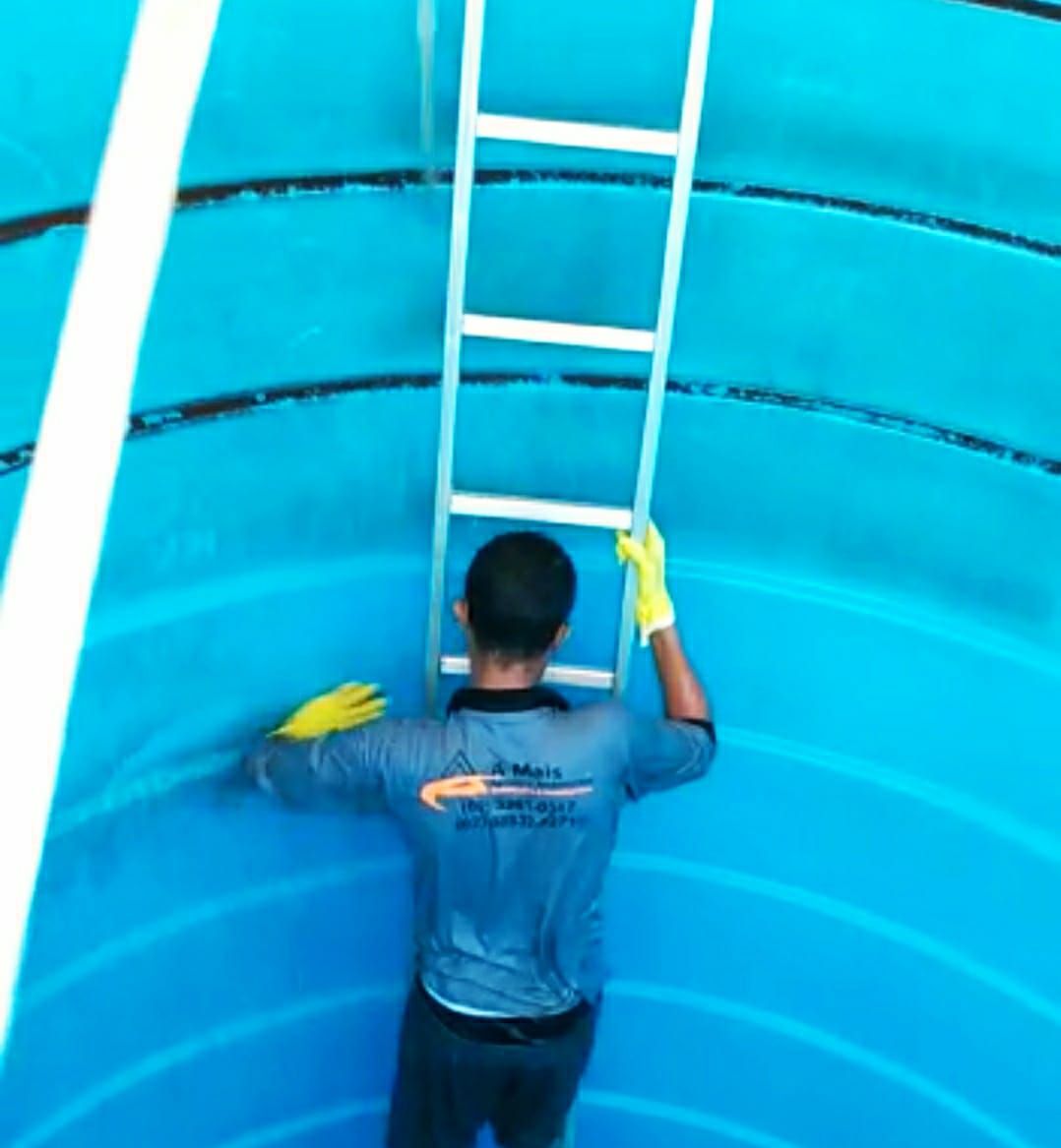 Limpeza de caixa d'água com A Mais Serviços Ambientais