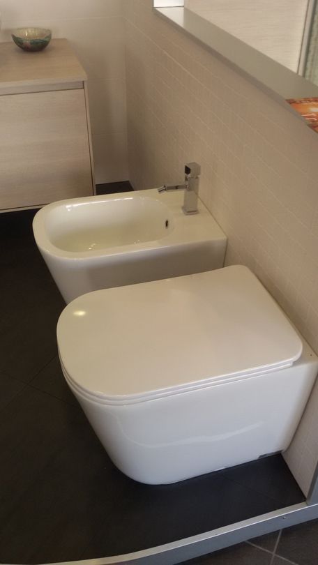 Vendita pavimenti, rivestimenti e arredo bagno Vendita pavimenti, rivestimenti e arredo bagno