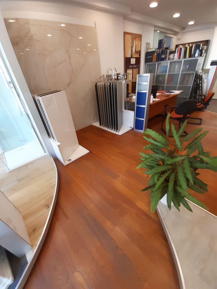 Pavimenti, rivestimenti e arredo bagno Pavimenti, rivestimenti e arredo bagno