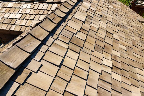 Kudu Roofing wood shake roof on a home.