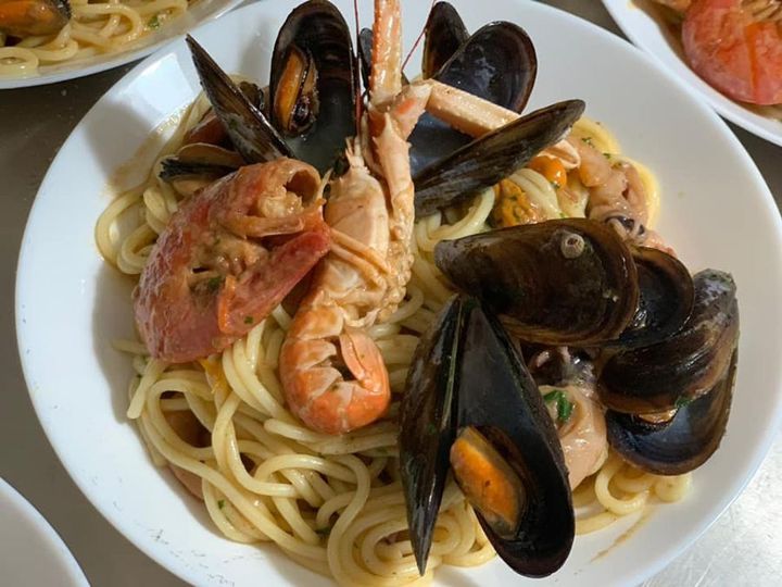 spaghetti con frutti di mare