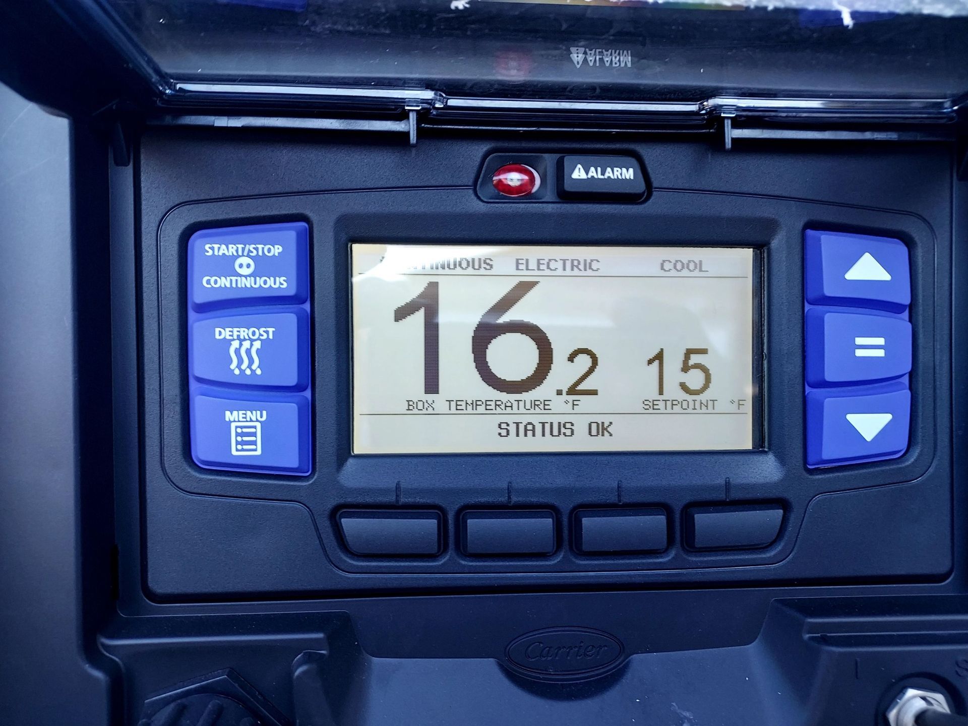A digital display shows that the temperature is 16 degrees celsius