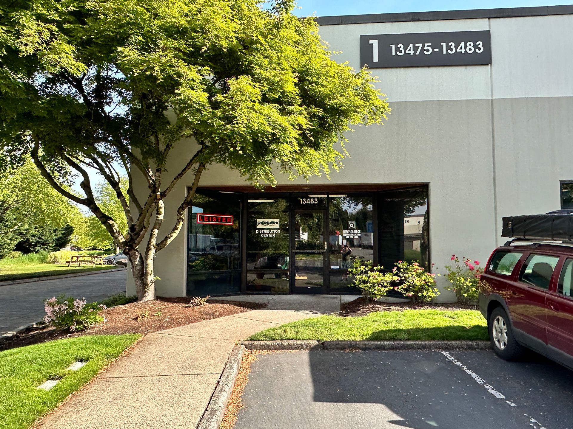 steve garlock equipment rental portland or outside photo front door