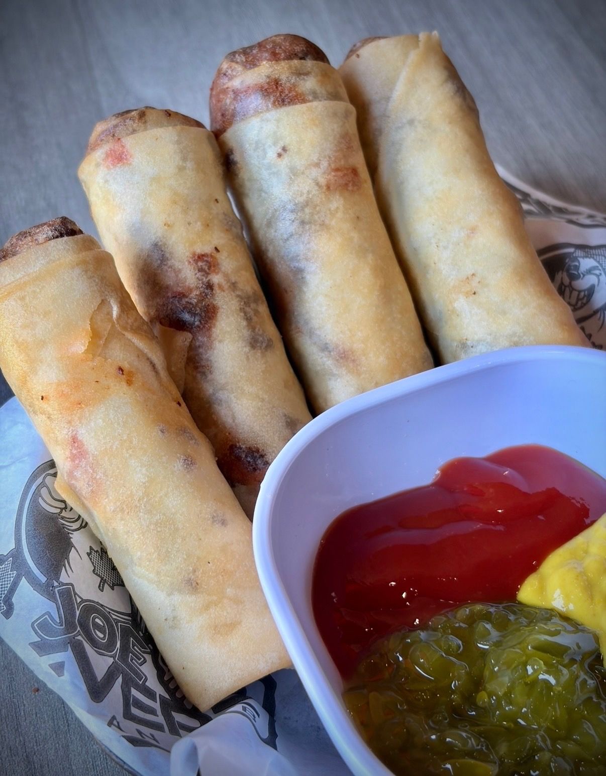 CHEESEBURGER SPRING ROLLS