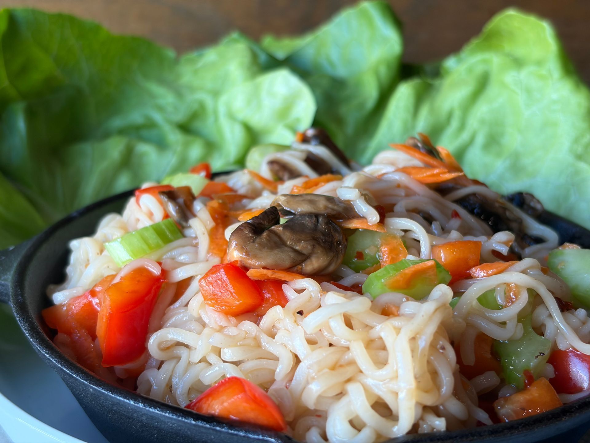 FARMER’S MARKET LETTUCE WRAPS