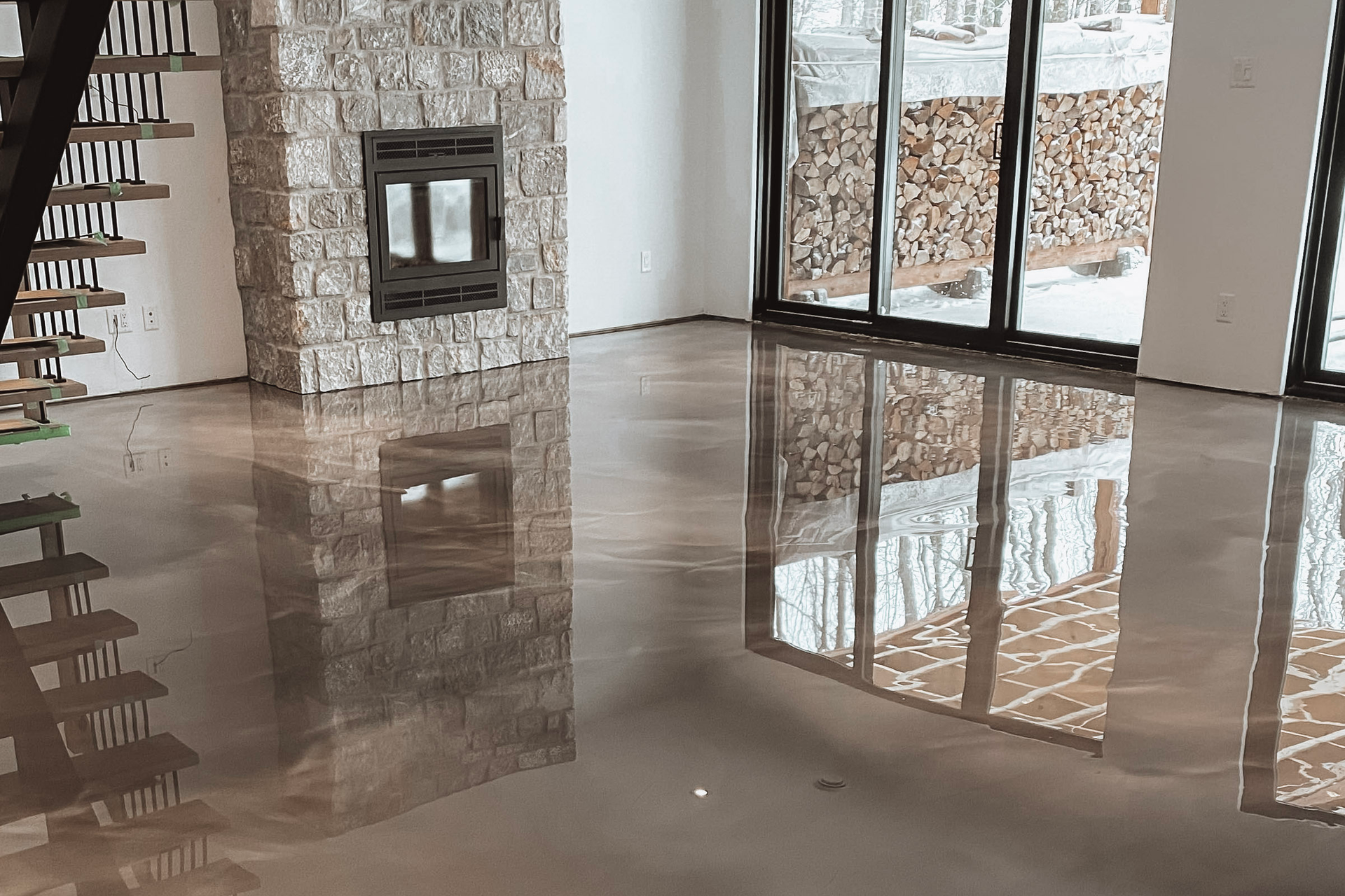 Intricate epoxy floor coating for living room