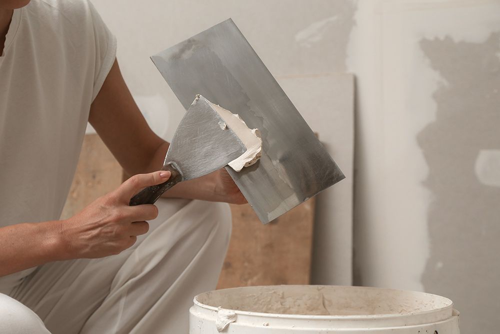 Preparing The Drywall Sealant