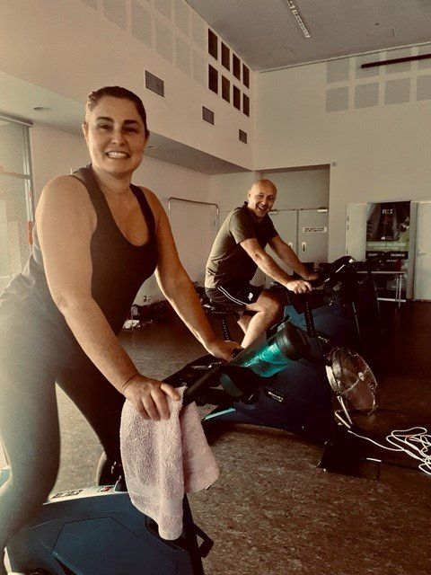 2 Cyclists