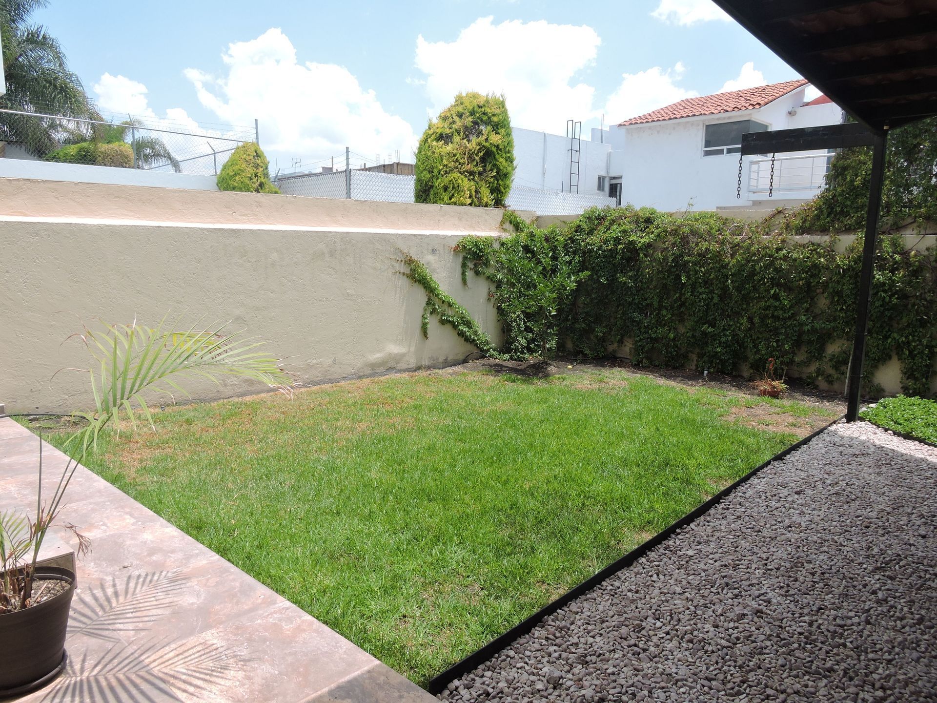 RENTA DE CASA EN CUMBRES DEL LAGO JURIQUILLA-OPORTUNIDAD
