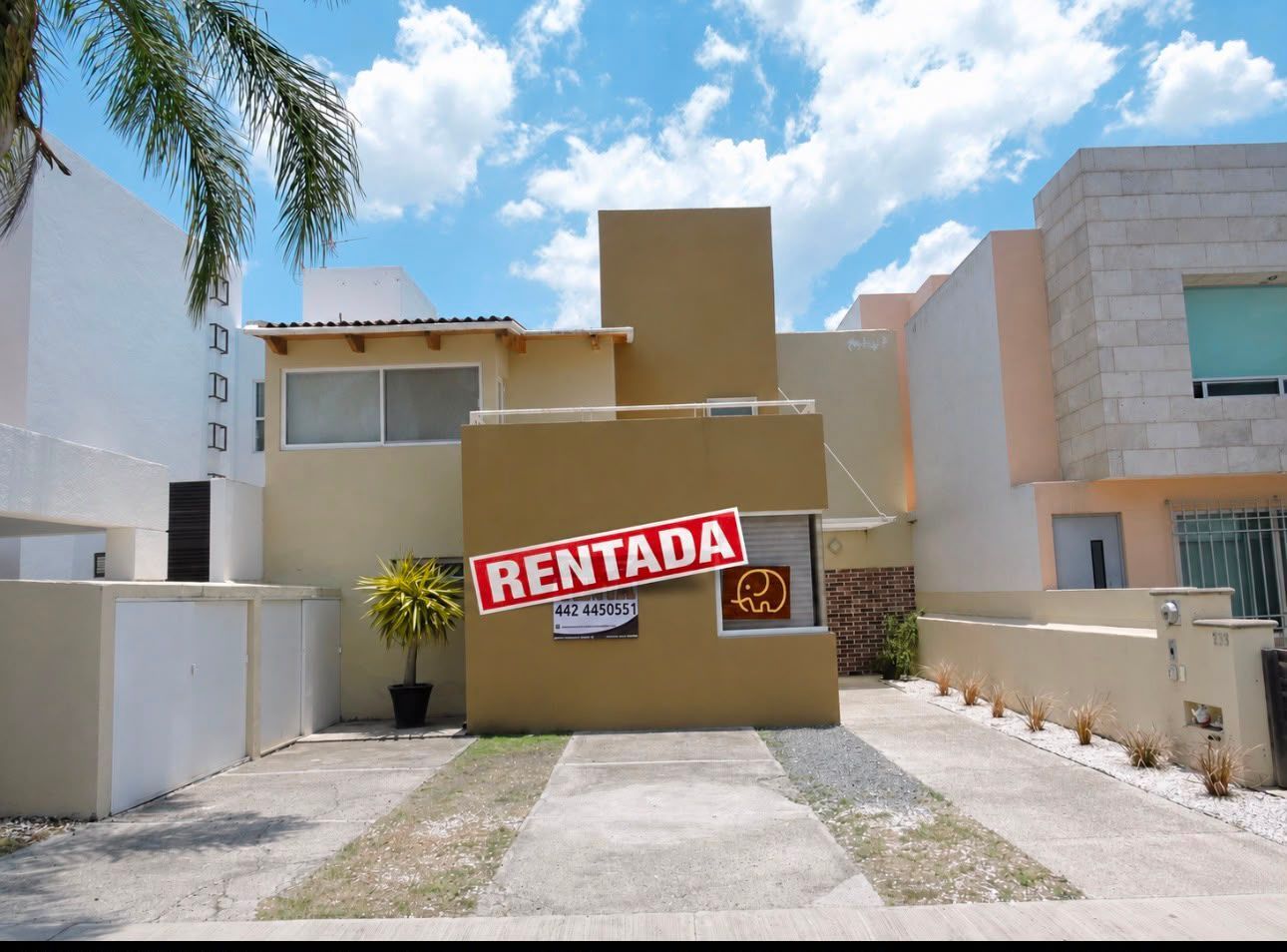 RENTA DE CASA EN CUMBRES DEL LAGO JURIQUILLA-OPORTUNIDAD