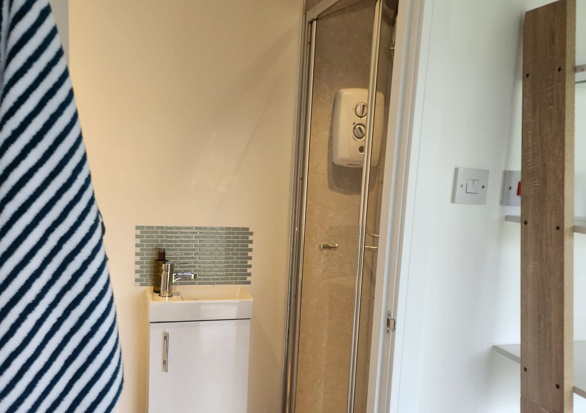 A Guide to Building a Garden Room With Toilet