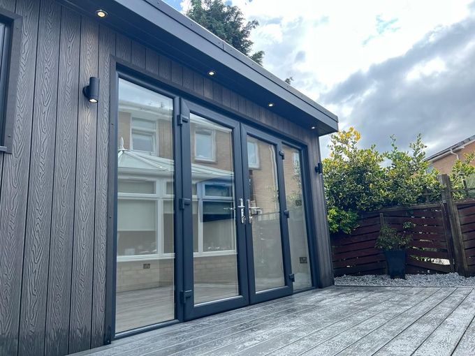 garden room with toilet 6m x 4m