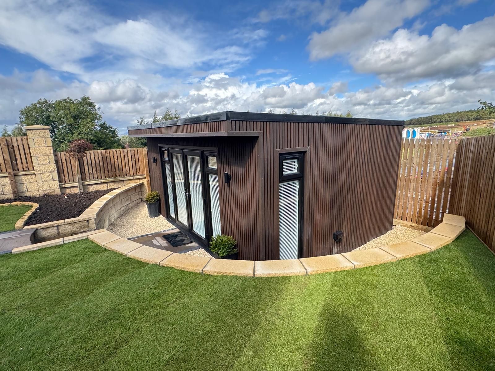 Bespoke Oakspan garden beauty studio built in Scotland