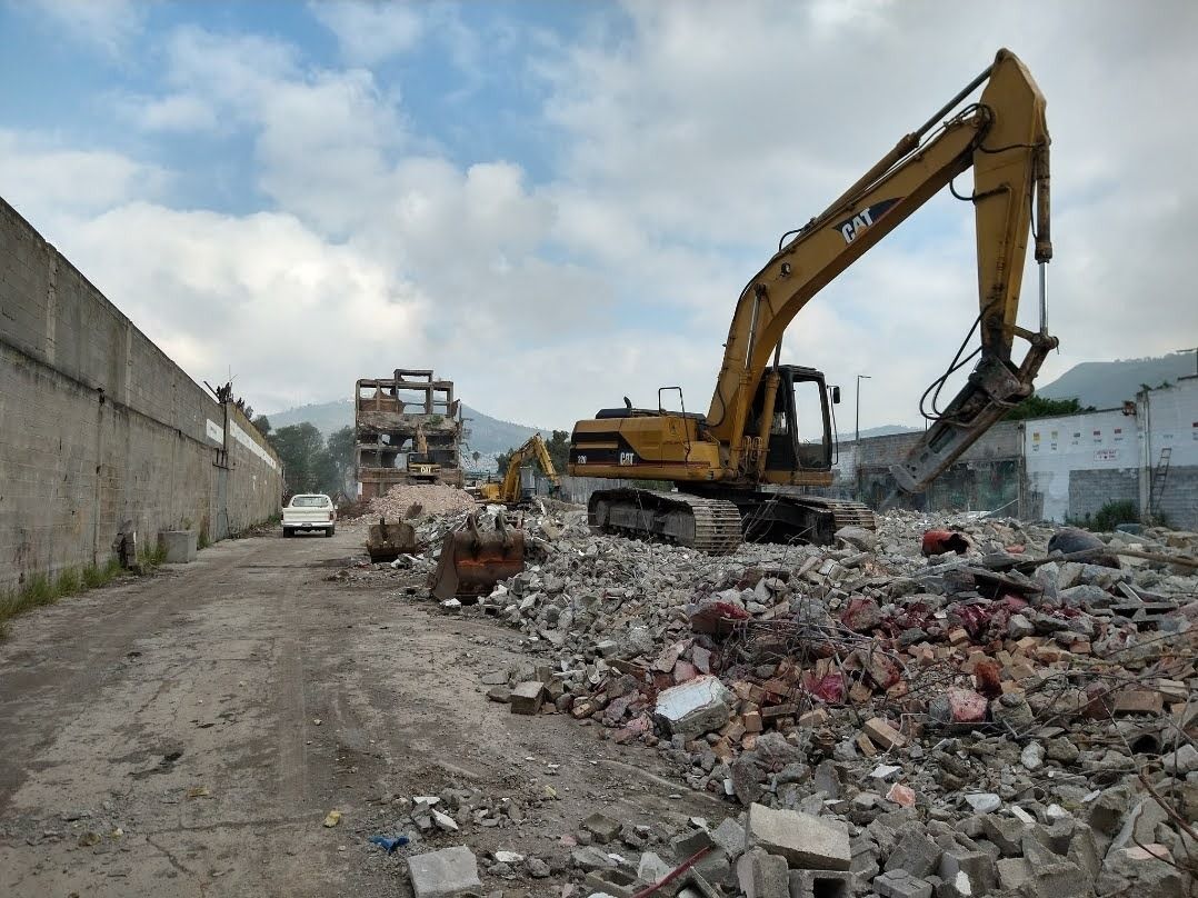 DEMOLICIONES Y EXCAVACIONES IMR - DEMOLICIONES