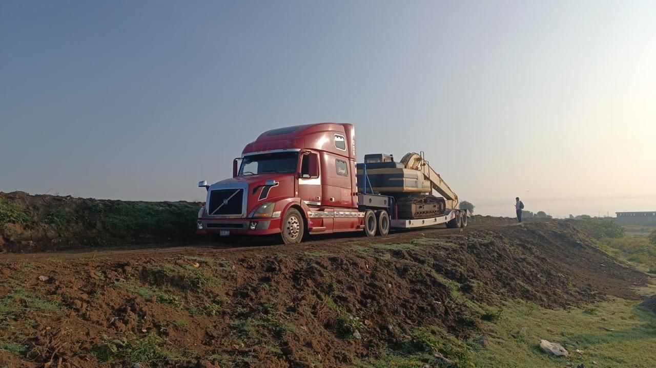DEMOLICIONES Y EXCAVACIONES IMR - TRASNPORTE DE MAQUINARIA