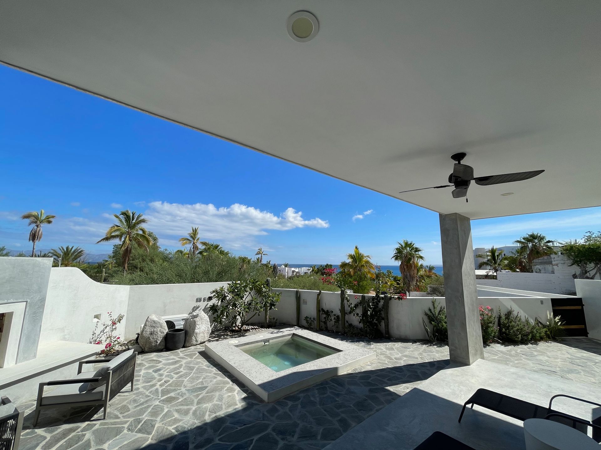 Private terrace with plunge pool and ocean views in La Ventana.