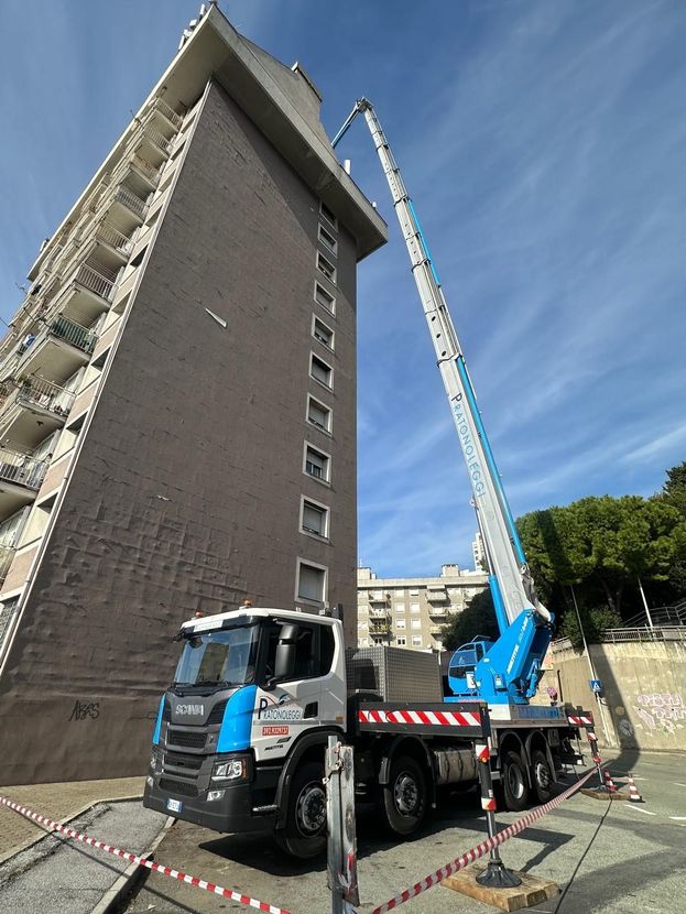 Piattaforme aeree per telecomunicazioni