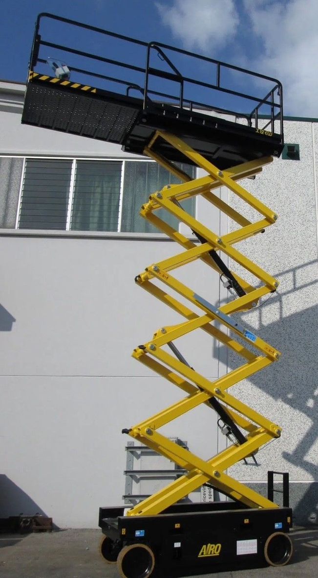 Noleggio pantografo elettrico 10 metri GENIE GS - 2646 Noleggio pantografo elettrico 10 metri GENIE GS - 2646