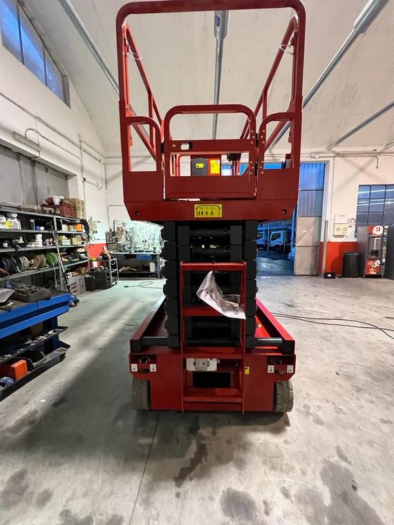 Noleggio Pantografo elettrico Prato