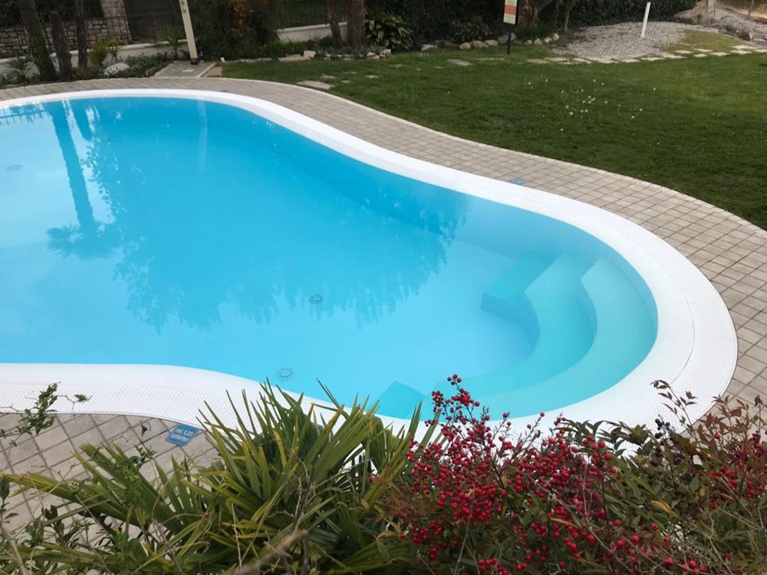 piscina ovale
