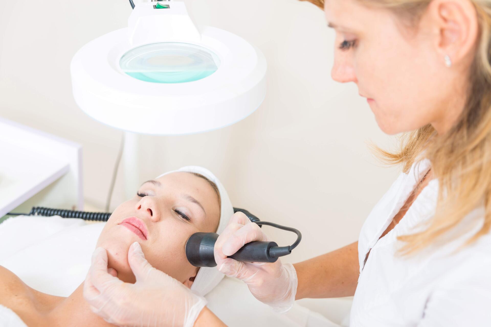 Laser Treatment — Ronald C. Barry MD, FACS — Saginaw, MI