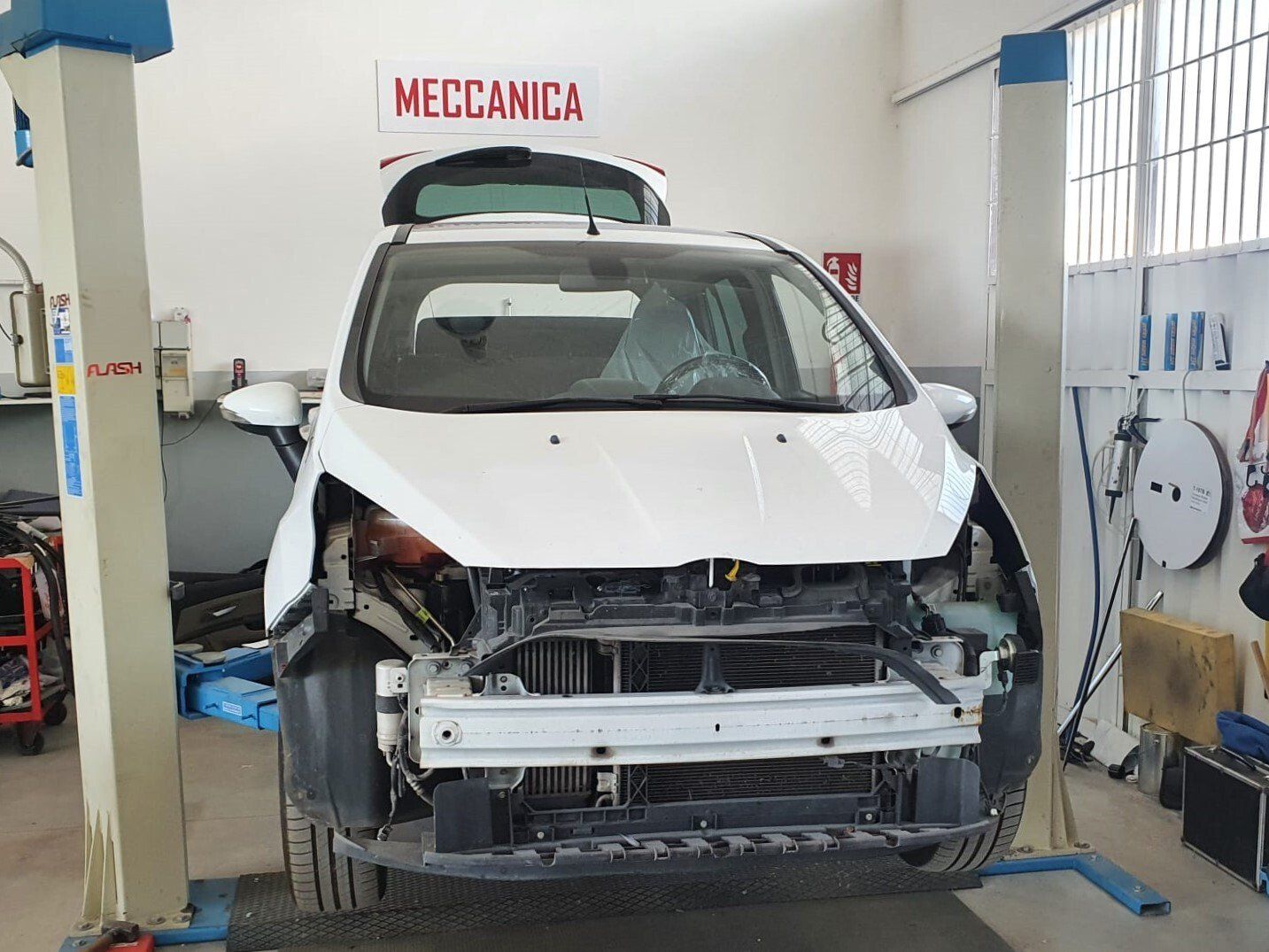 meccanica carrozzeria Flash