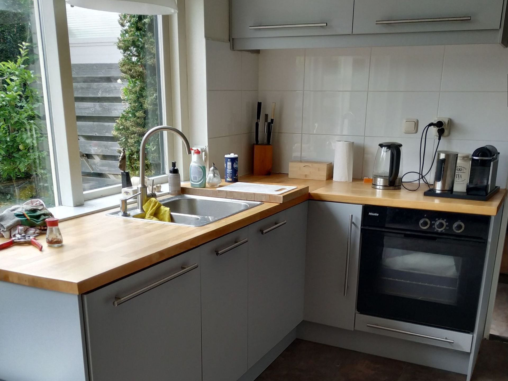 Keuken na wrappen - zwart