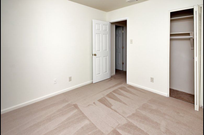 East Bay unfurnished bed room
