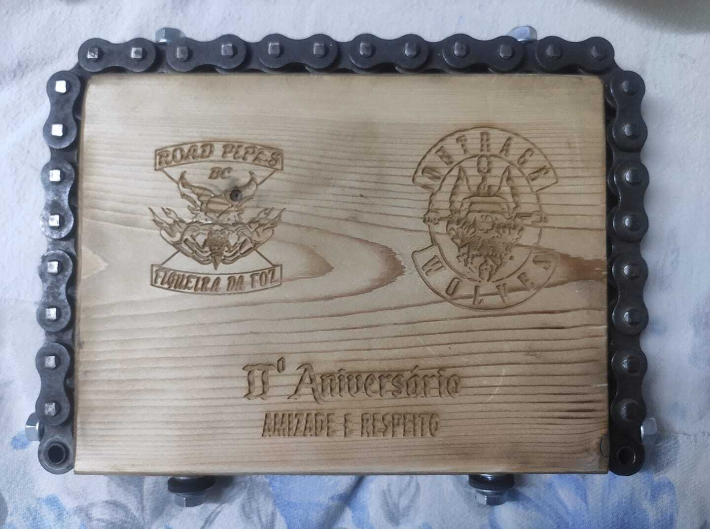 trofeu em madeira gravado a laser