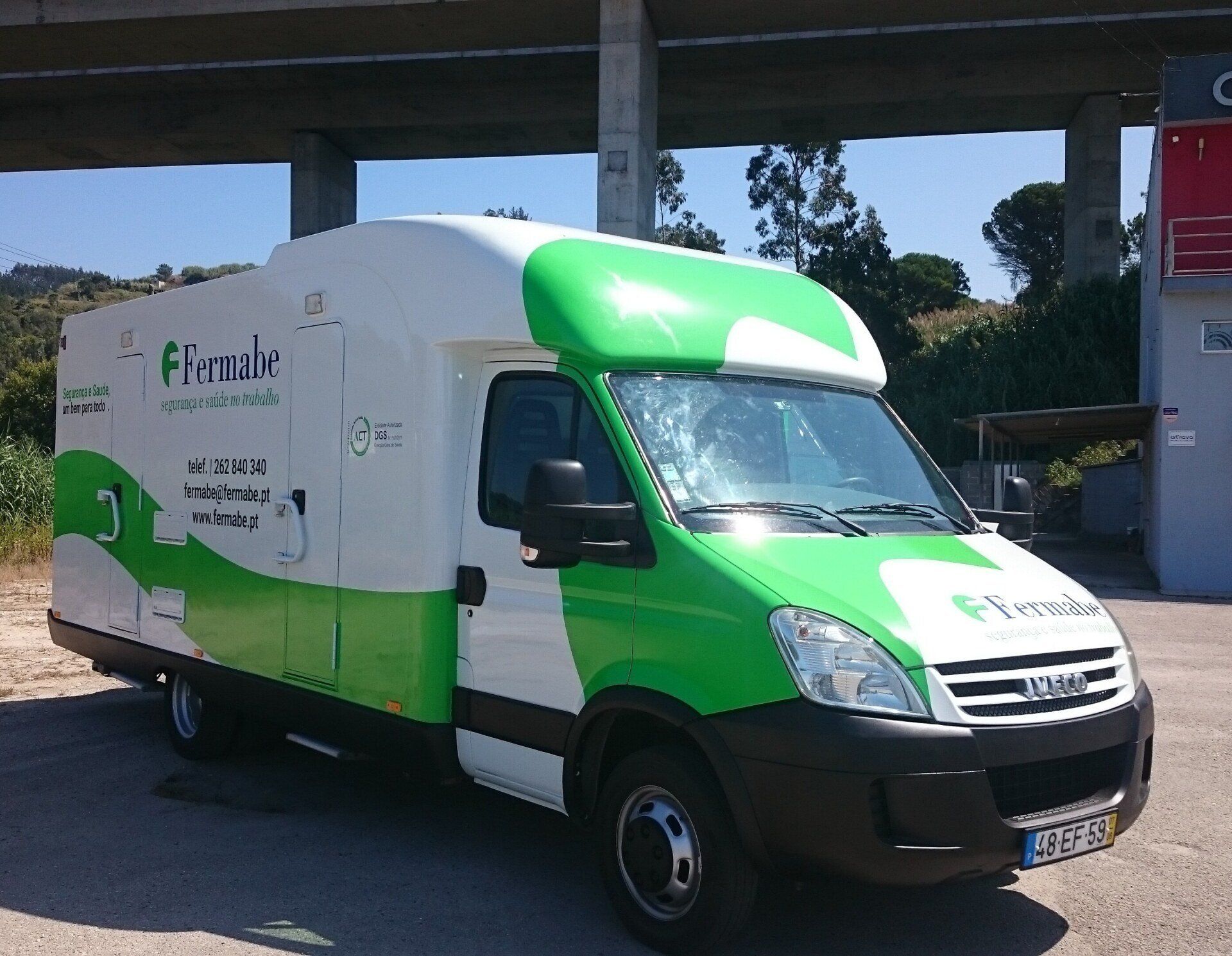decoração de viatura iveco