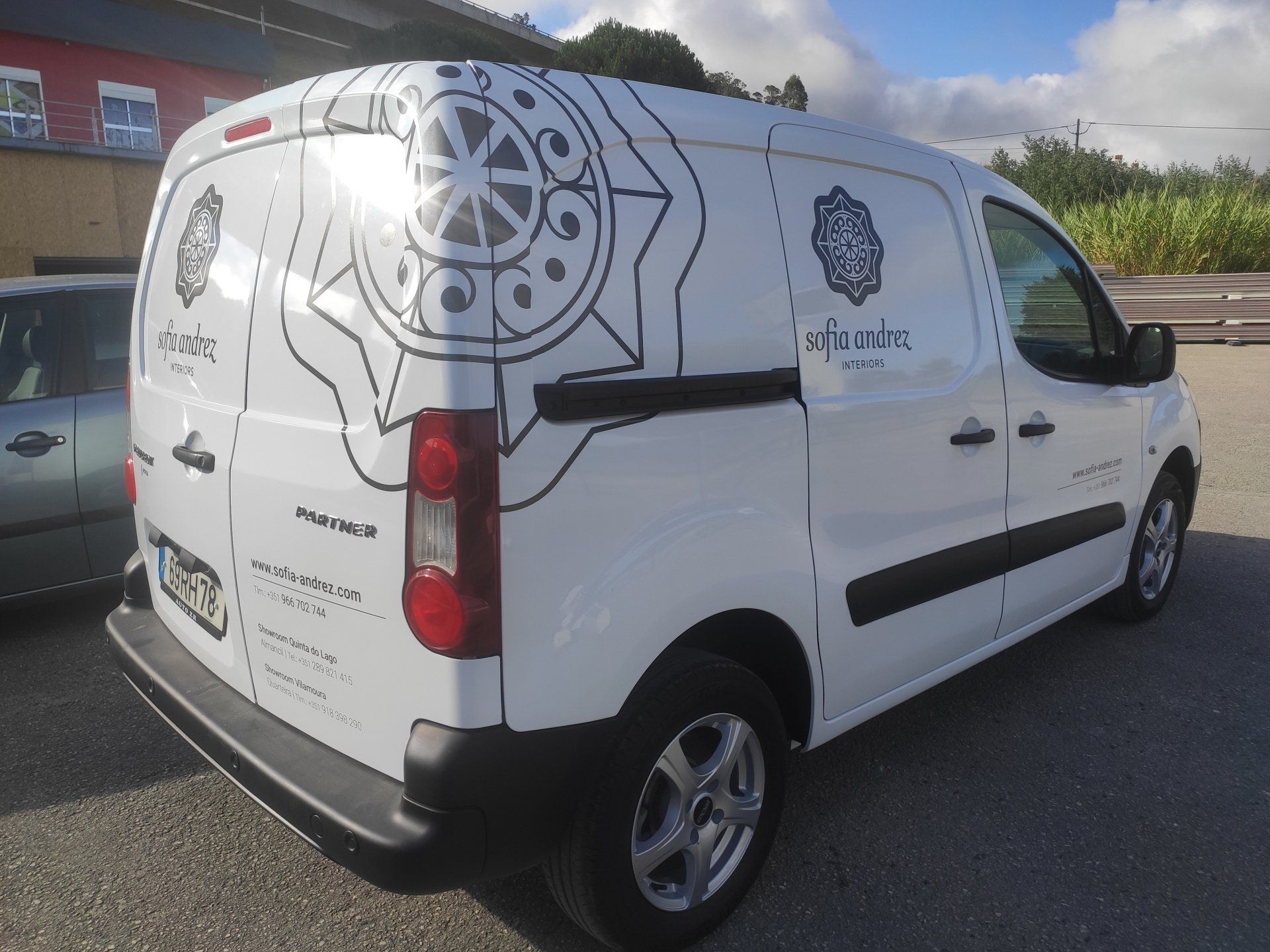 decoração de viatura peugeot partner