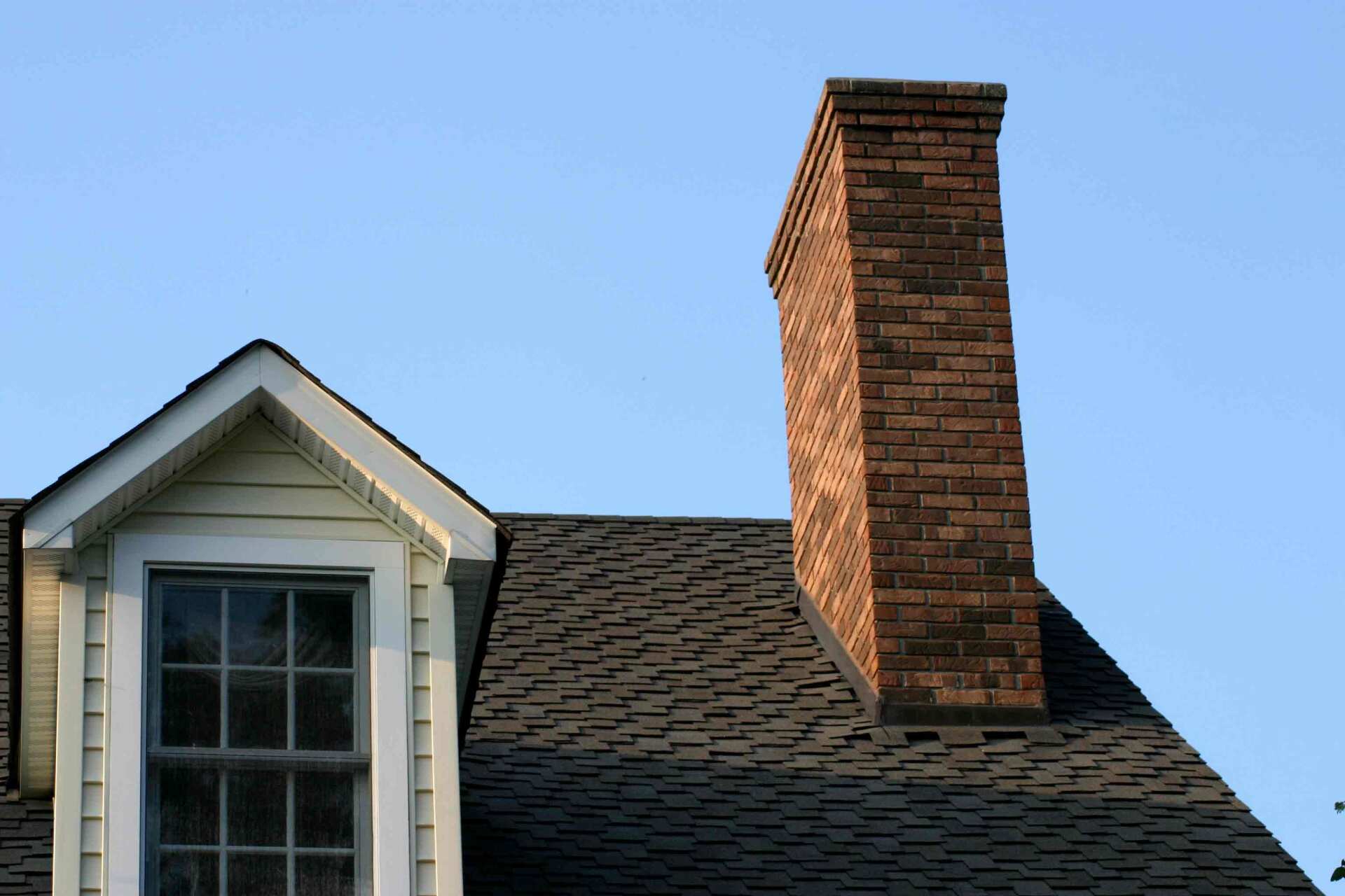House With Chimney — Rochester, NY — American Masonry & Chimney Corp House With Chimney — Rochester, NY — American Masonry & Chimney Corp