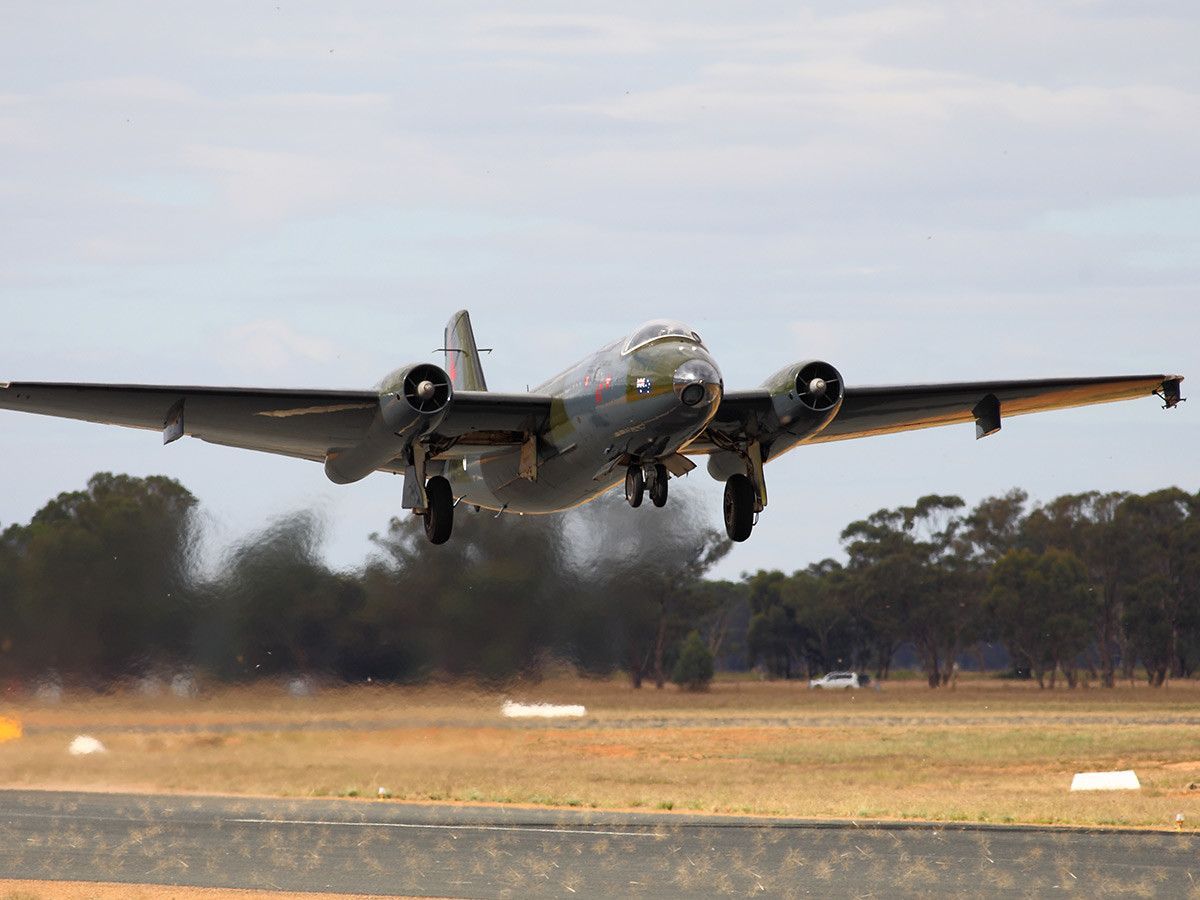 ENGLISH ELECTRIC CANBERRA TT.18