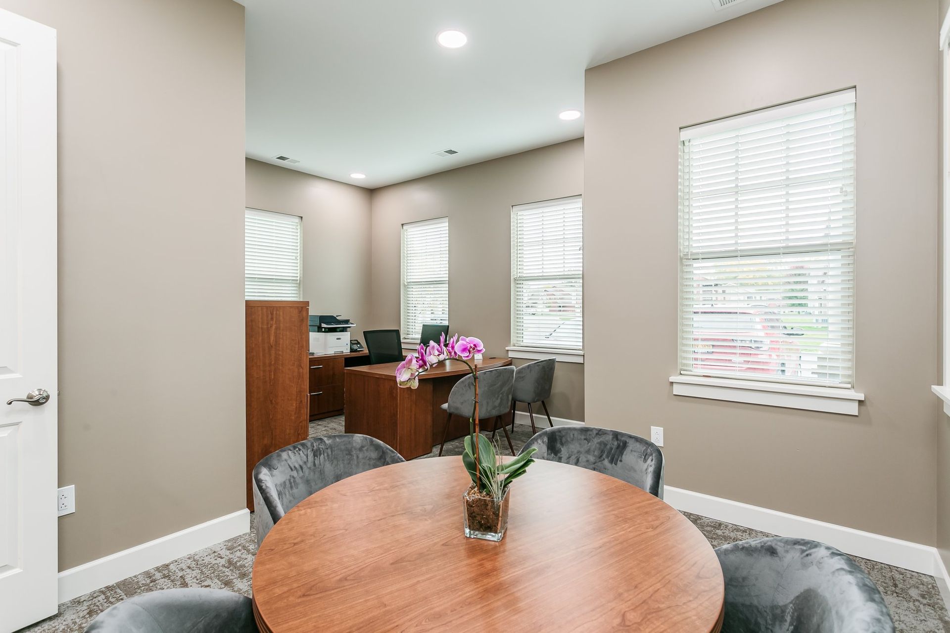 Leasing office