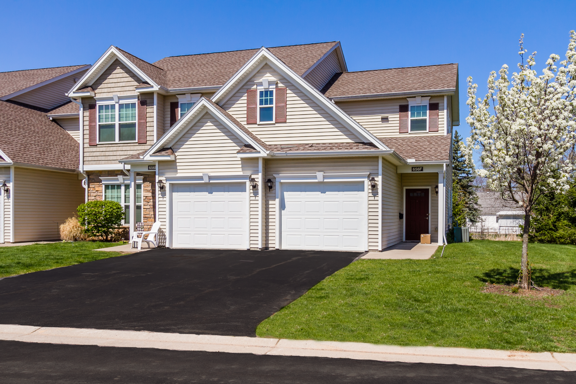 Preserve at Wood Creek townhouses