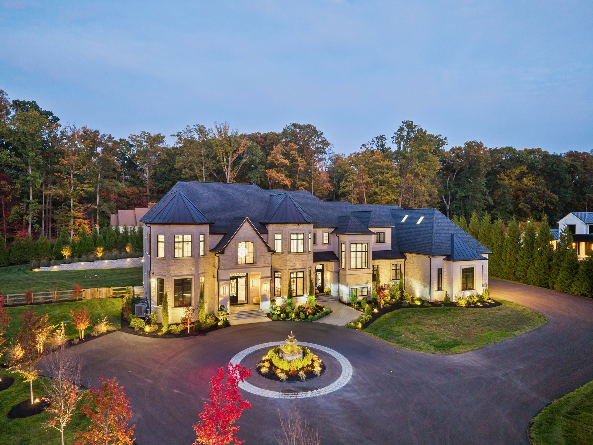 Exterior Drone Photography shoot of luxury home 