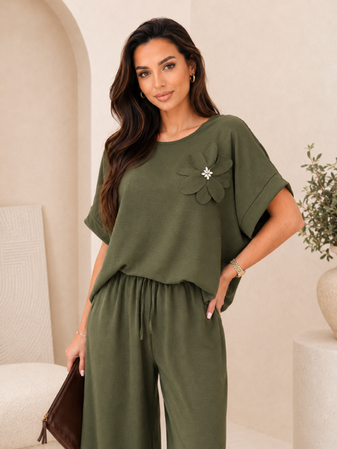 2-delige Khaki Comfort Set Dames met Wide Leg Broek en Bloemdetail