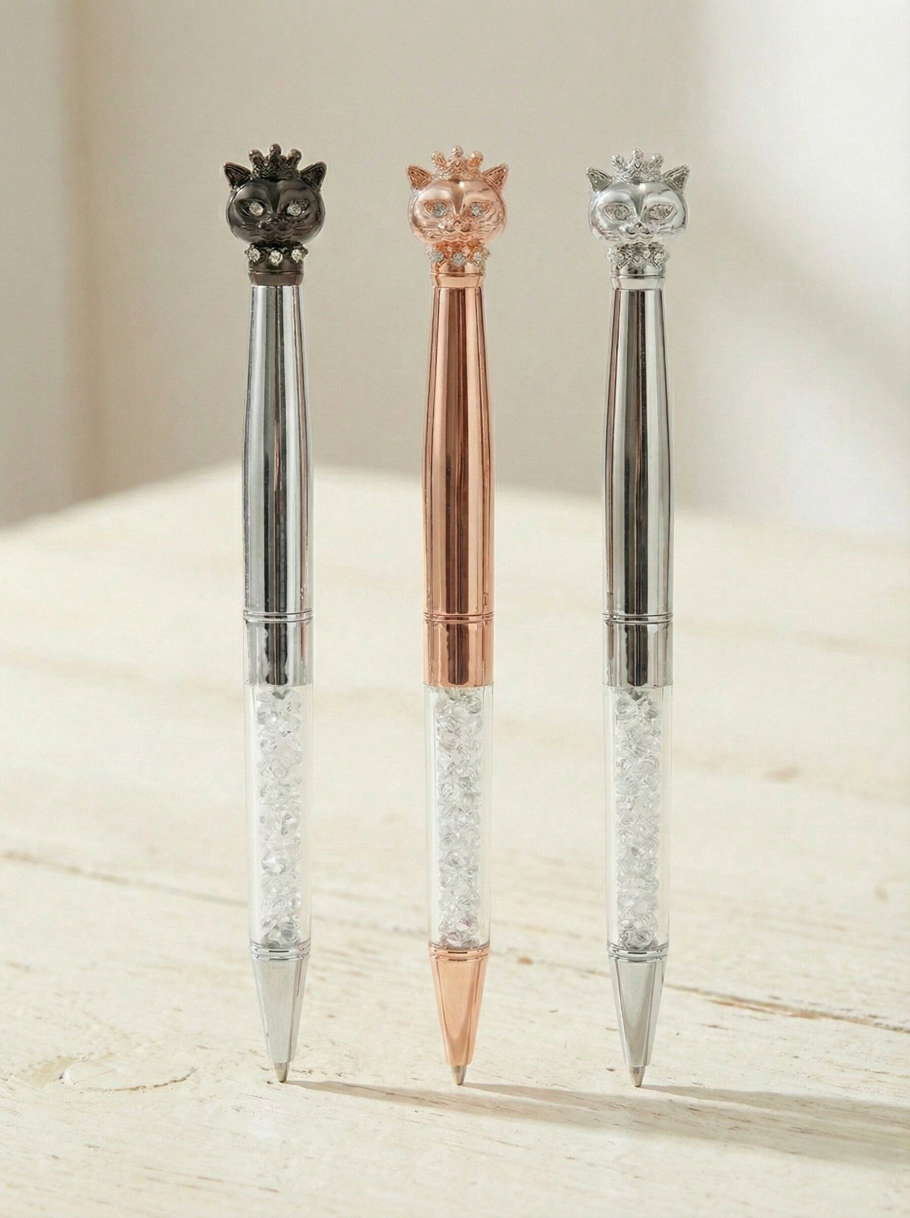 Bolígrafo elegante de cristal con forma de gato y corona de DT&CREATION