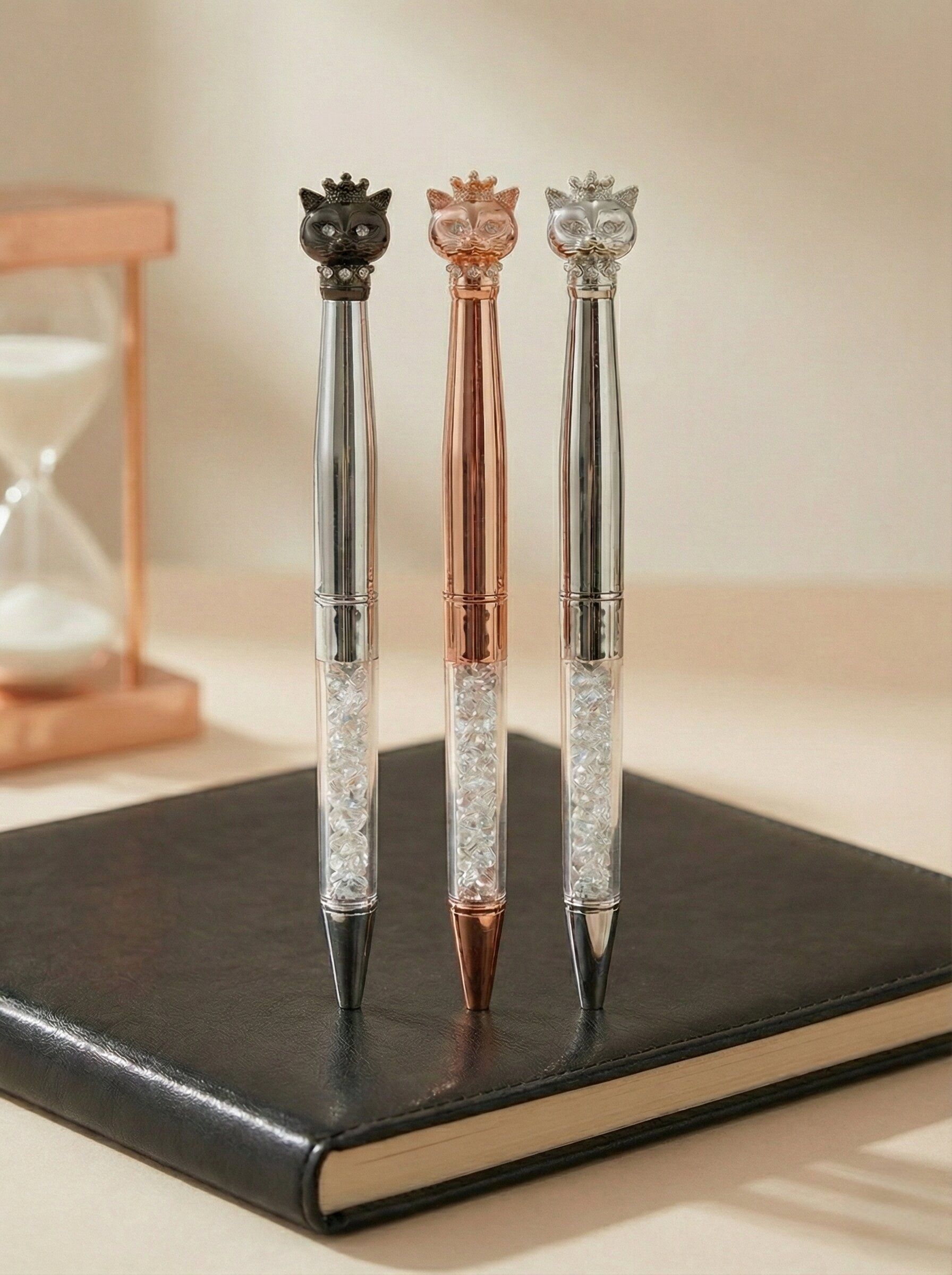 Bolígrafo elegante de cristal con forma de gato y corona de DT&CREATION