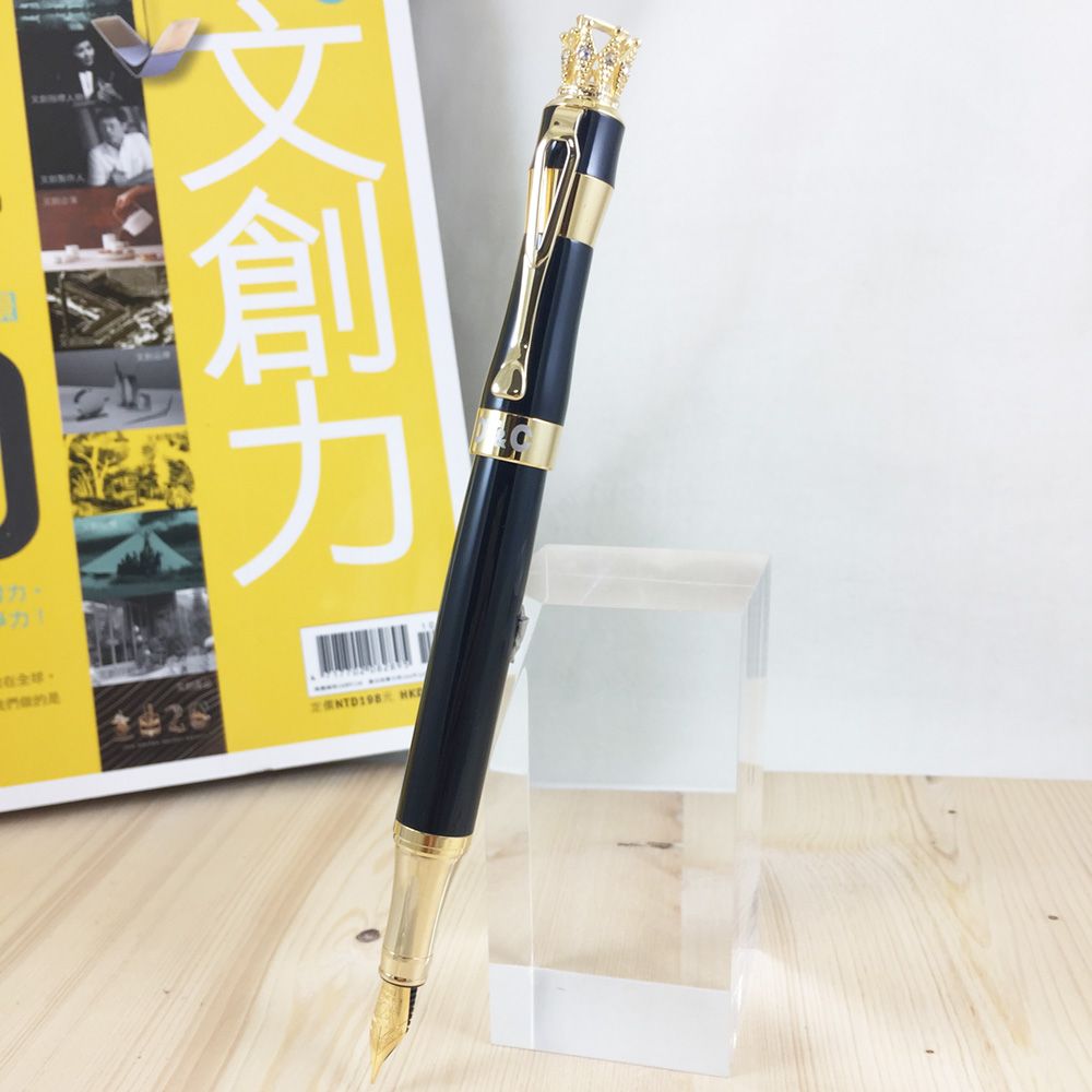 【DT&CREATION】Pluma estilográfica Dragon Soars Across the World Crown - Negro/Dorado