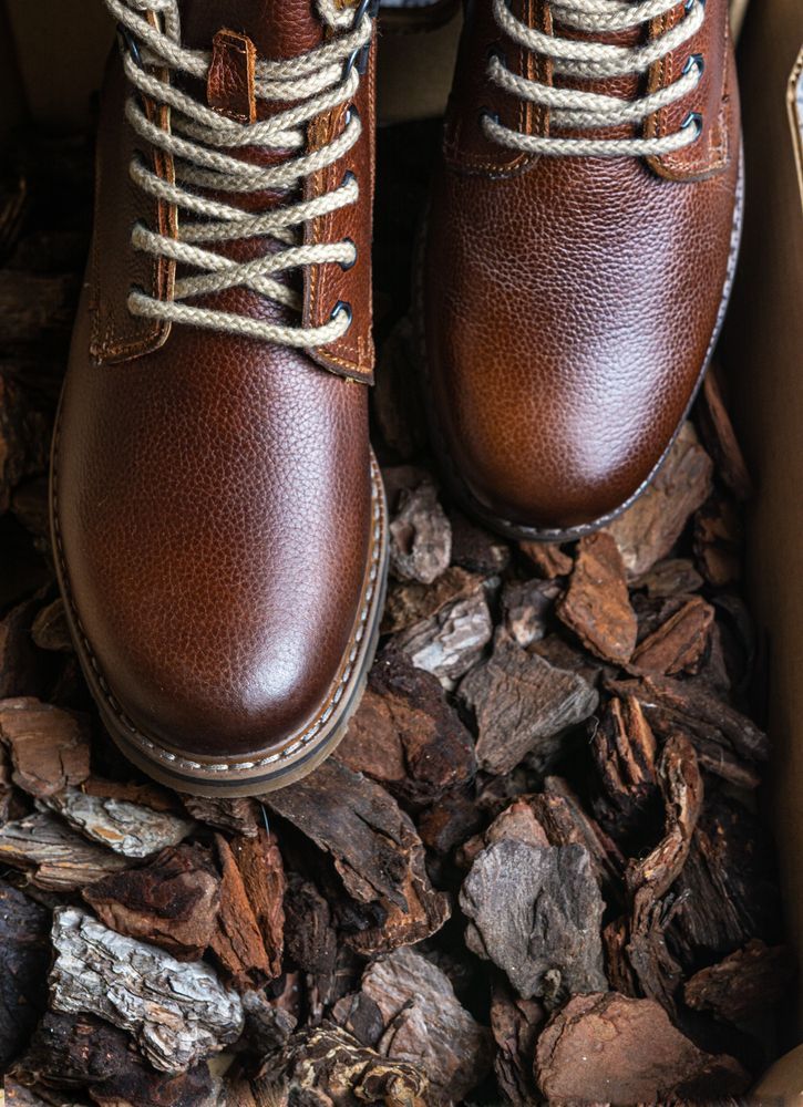 botines de cuero marrón