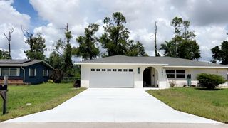 pavement in Concrete Driveways Fort Myers, FL