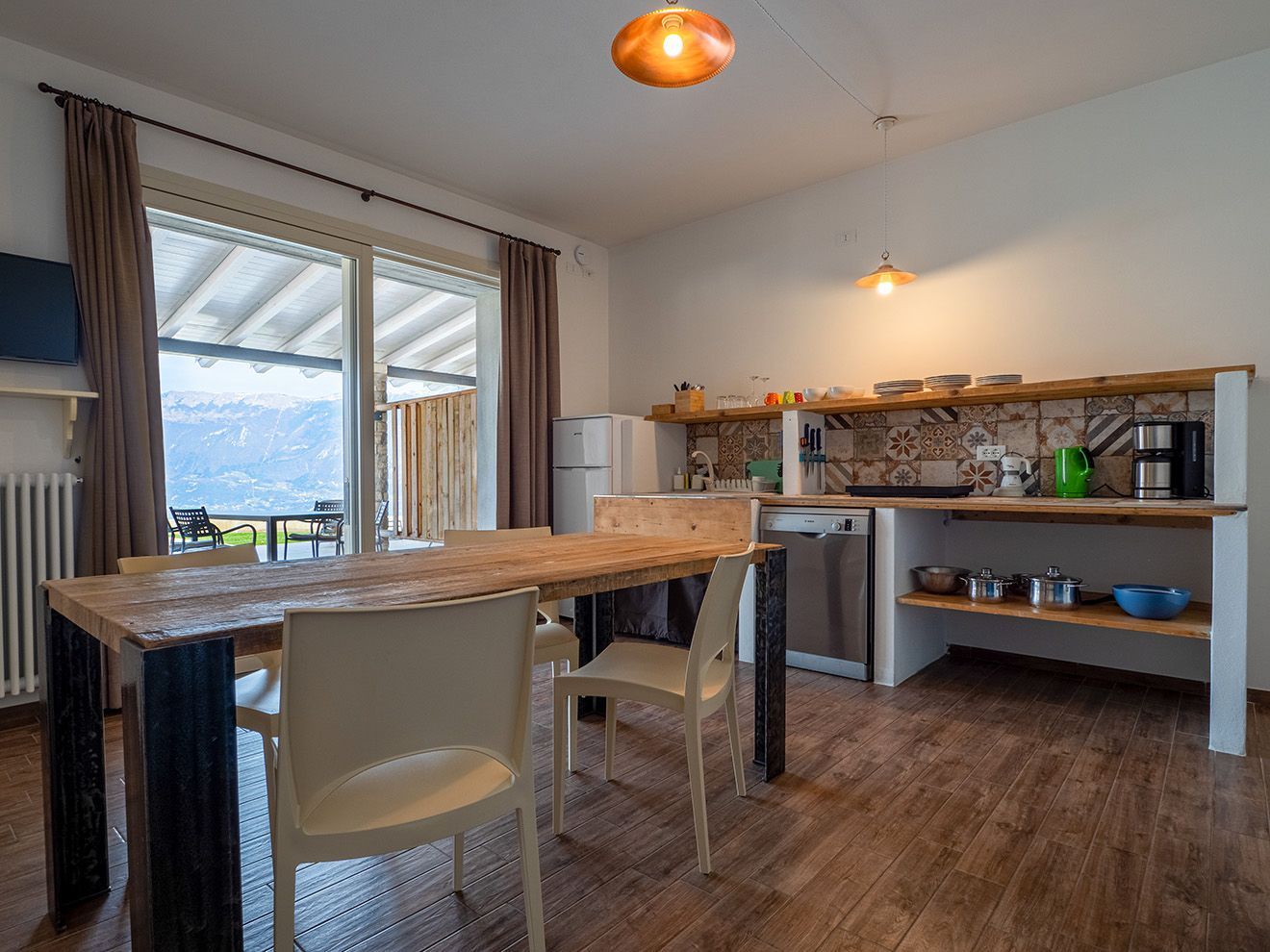 cucina attrezzata appartamento Lago di Garda