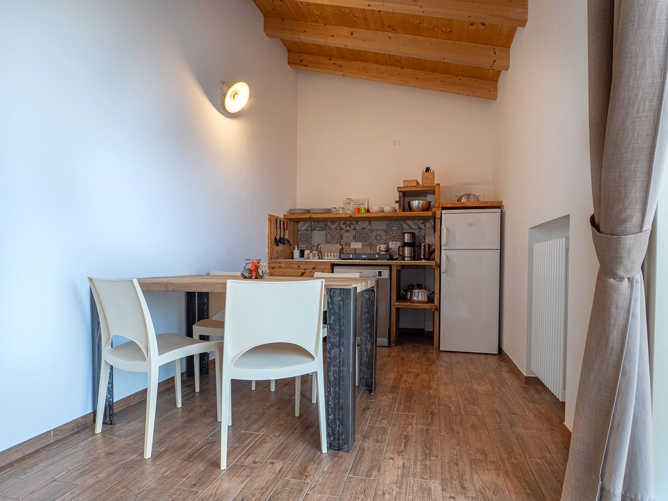 cucina attrezzata appartamento Lago di Garda