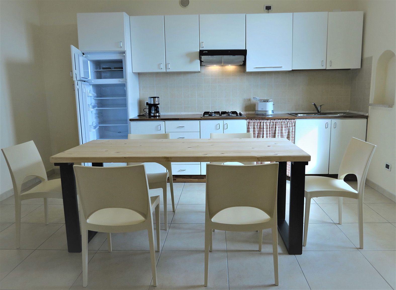cucina attrezzata appartamento a Tignale Lago di Garda